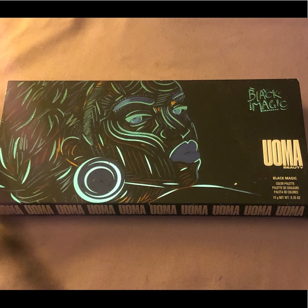 Uoma Beauty Black Magic palette